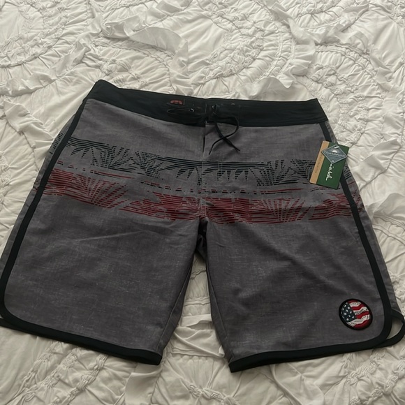 Travis Matthew patriotic board shorts 36